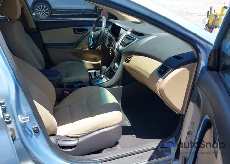 2011 Hyundai Elantra Gls (Ulsan Plant) z USA, uszkodzony, nr VIN KMHDH4AE2BU084339